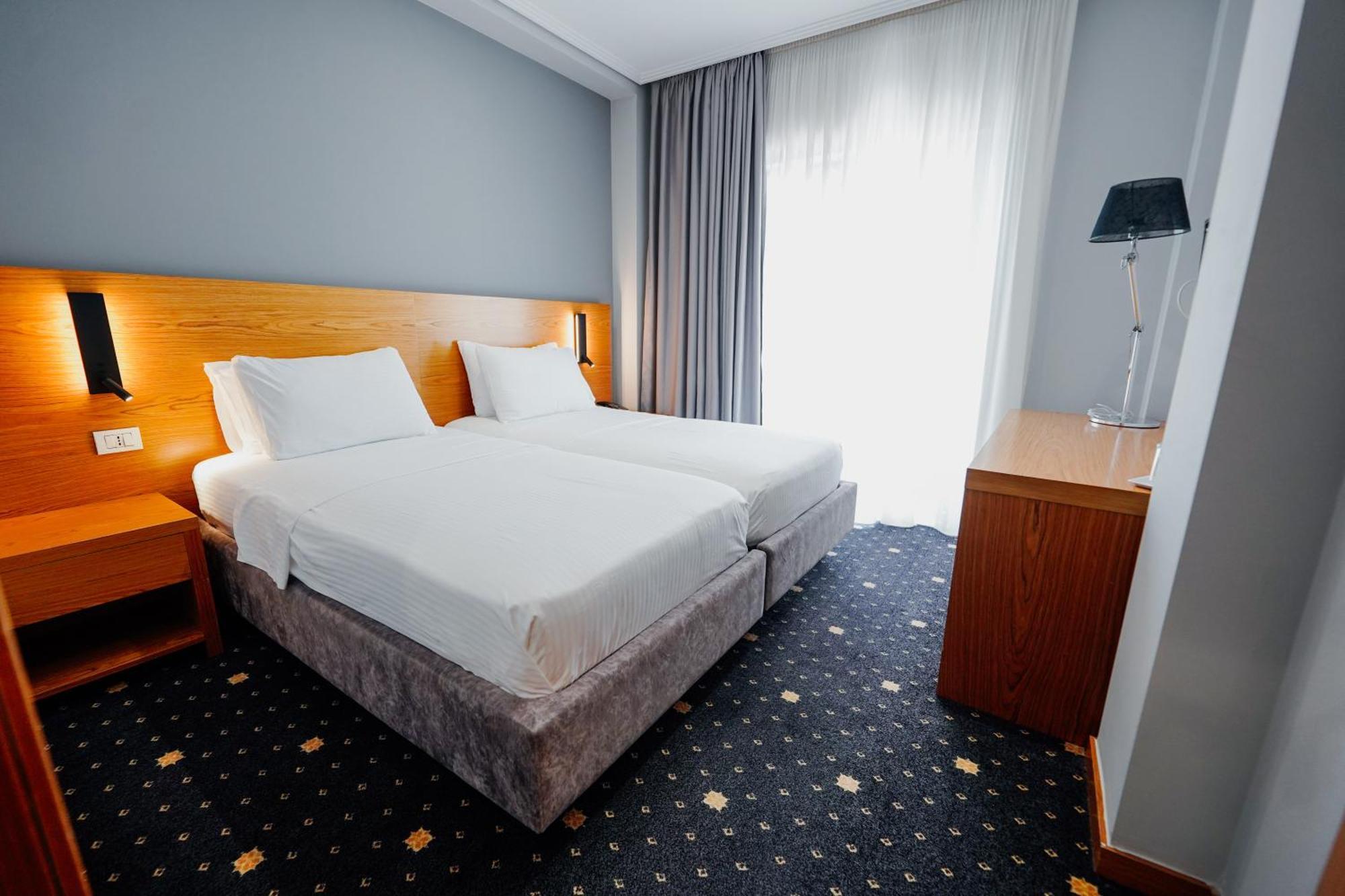 Hotel Agimi Саранда Екстер'єр фото