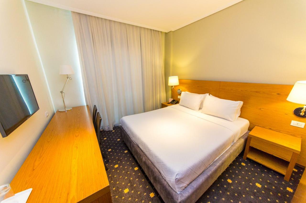 Hotel Agimi Саранда Екстер'єр фото